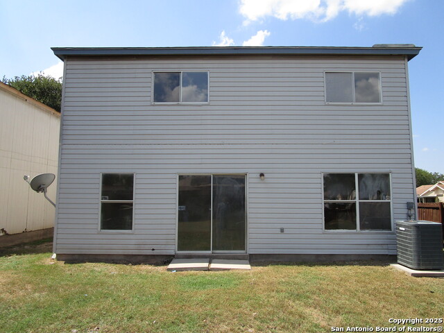 Listing photo id 0 for 3502 Bottomless