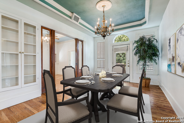 Image 6 of 29 For 228 Woodlawn W