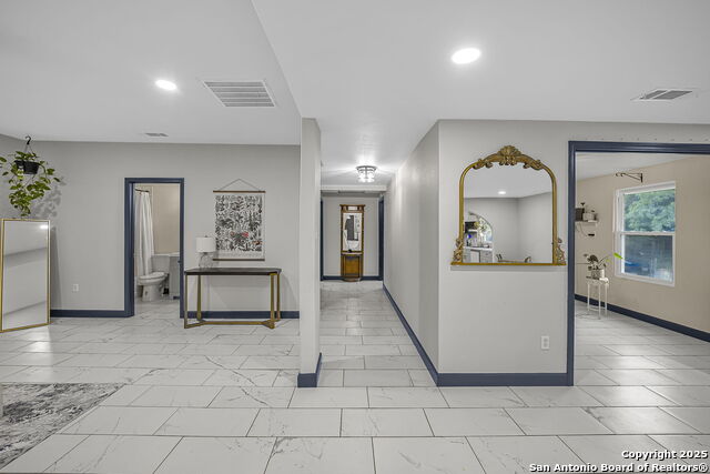 Image 16 of 27 For 133 Alamo  