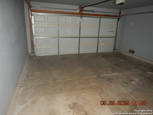 Image 11 of 19 For 10610 Terrace Plain
