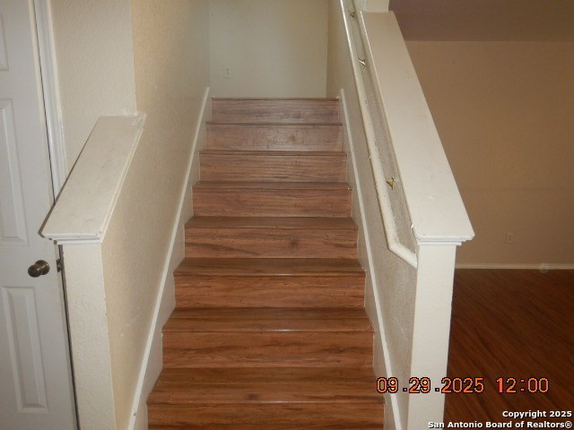 Image 13 of 19 For 10610 Terrace Plain