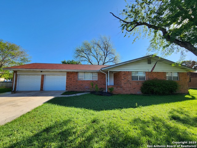 Details for 273 Meadow Ave, New Braunfels, TX 78130