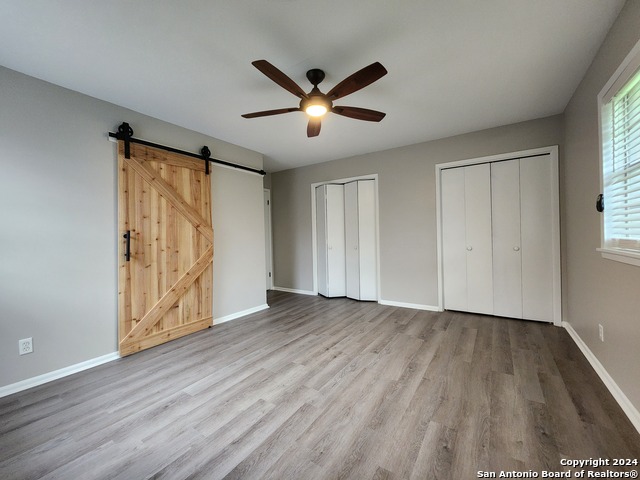 Listing photo id 15 for 273 Meadow Ave