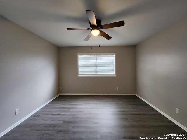 Listing photo id 21 for 273 Meadow Ave