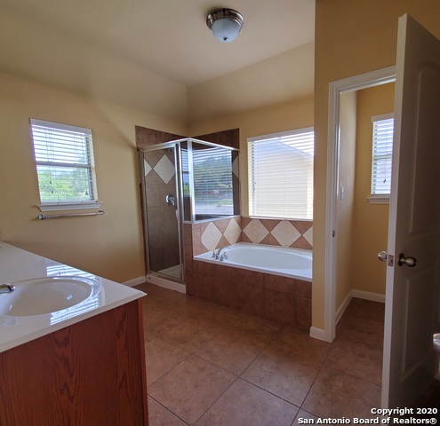 Image 13 of 16 For 8711 Gelvani