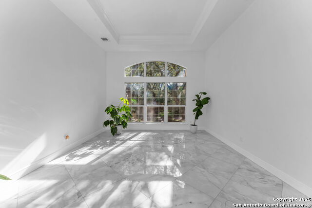 Image 11 of 58 For 18210 Crystal Ridge Dr