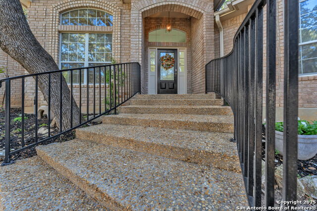 Image 8 of 58 For 18210 Crystal Ridge Dr