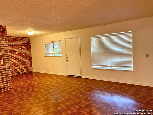 Image 4 of 16 For 117 Meadow Way