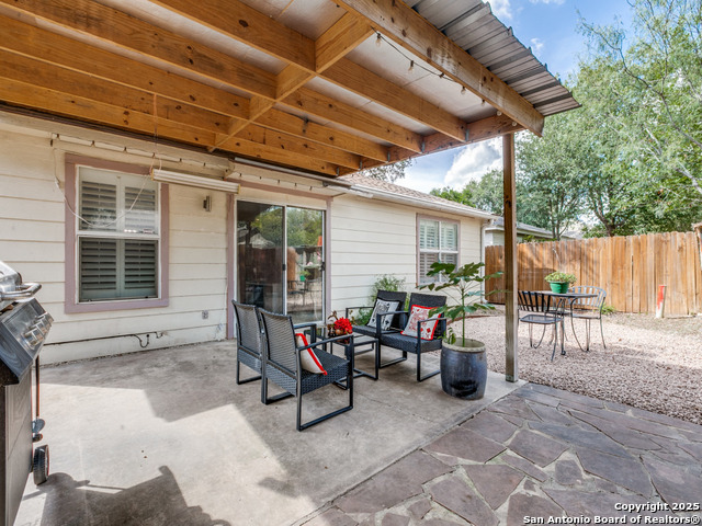 Listing photo id 21 for 13226 Regency Frst