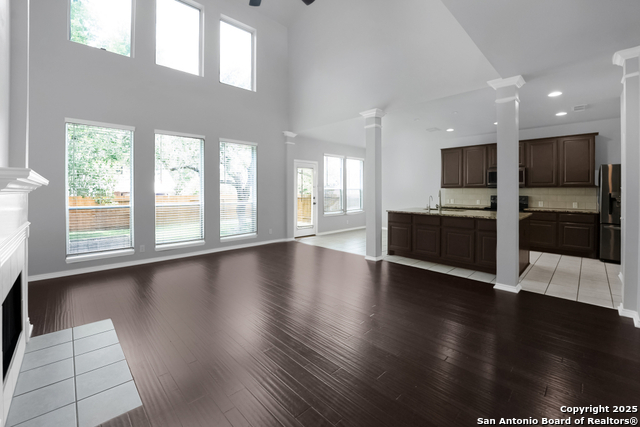 Image 8 of 38 For 1326 Delmont