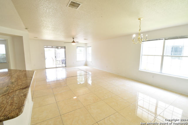 Listing photo id 11 for 11314 Liberty Field