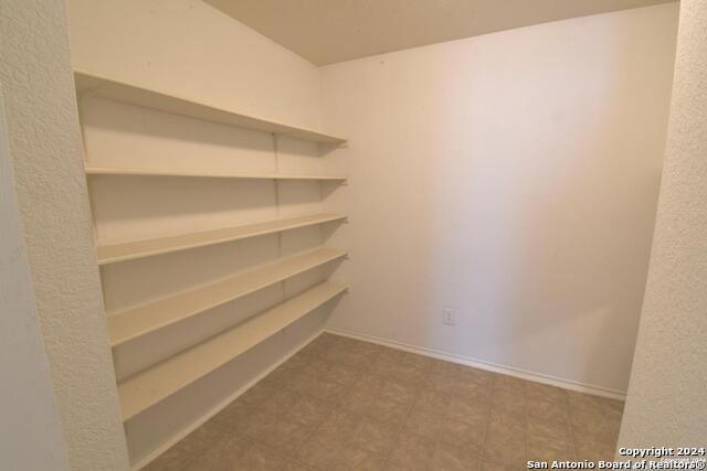 Listing photo id 18 for 11314 Liberty Field