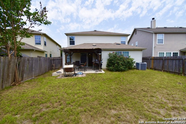 Listing photo id 29 for 11314 Liberty Field