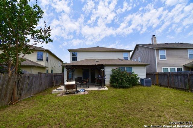 Listing photo id 31 for 11314 Liberty Field