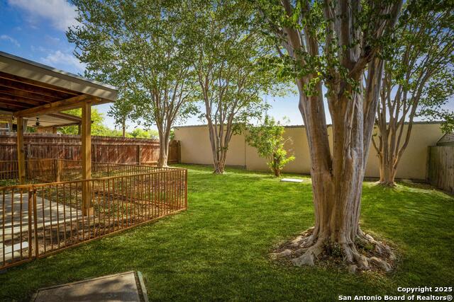 Image 29 of 32 For 13918 Grove Patch