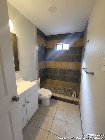 Image 22 of 25 For 418 Verne  2