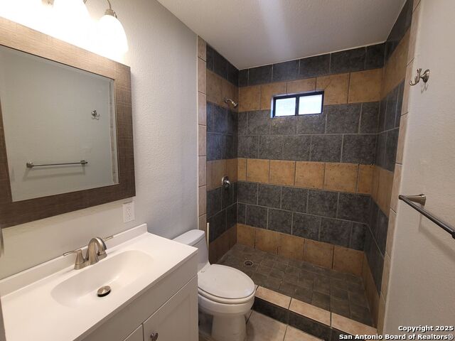 Image 23 of 25 For 418 Verne  2