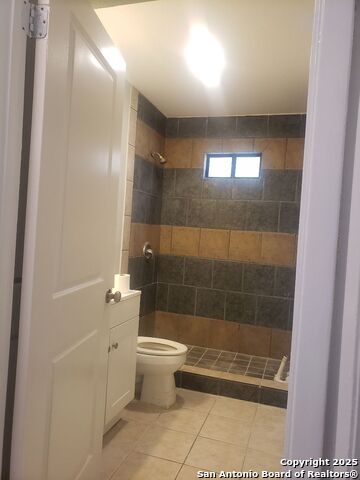 Image 24 of 25 For 418 Verne  2