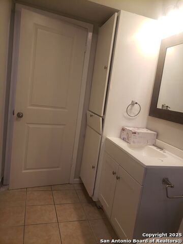 Image 25 of 25 For 418 Verne  2