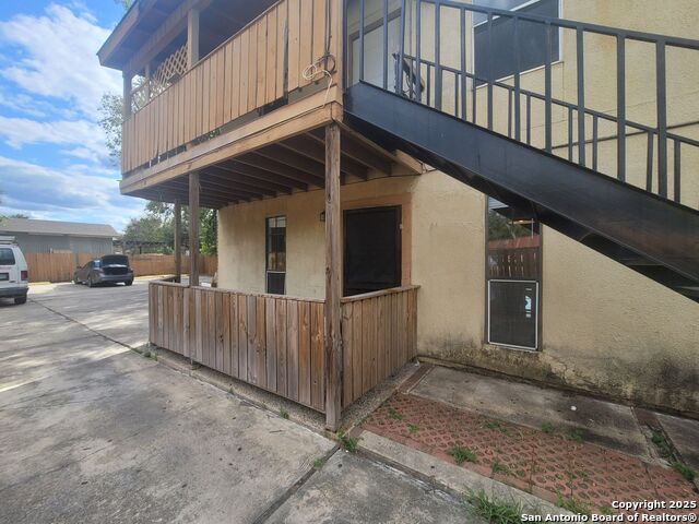 Image 3 of 25 For 418 Verne  2