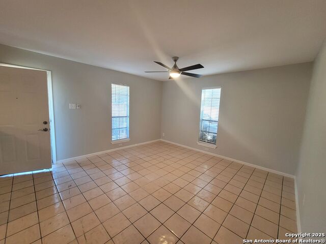 Image 6 of 25 For 418 Verne  2