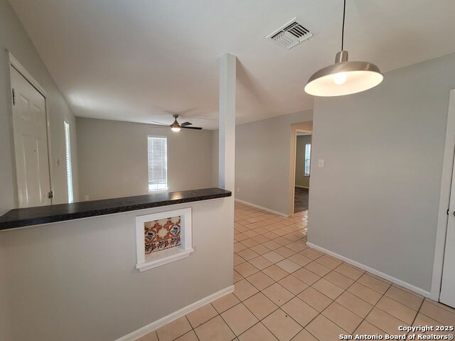 Image 7 of 25 For 418 Verne  2