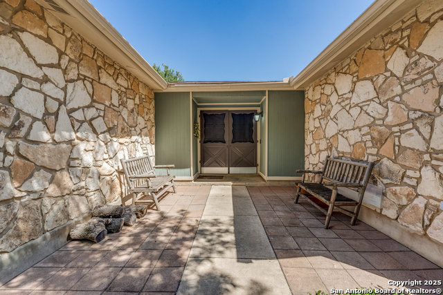 Image 5 of 30 For 15054 Misty Bnd