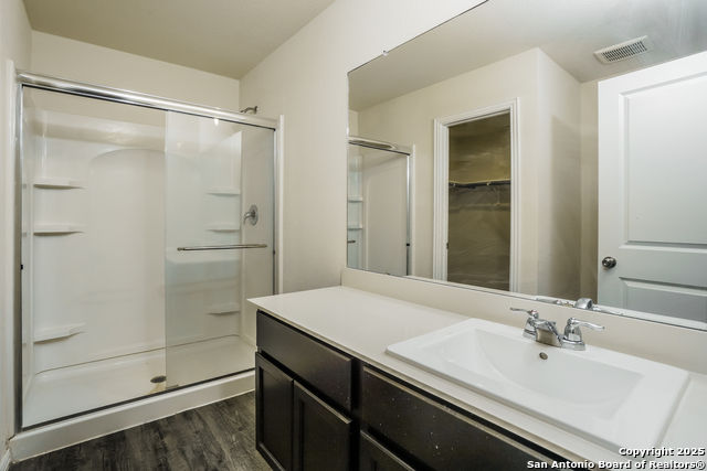 Image 10 of 21 For 2434 Bermuda