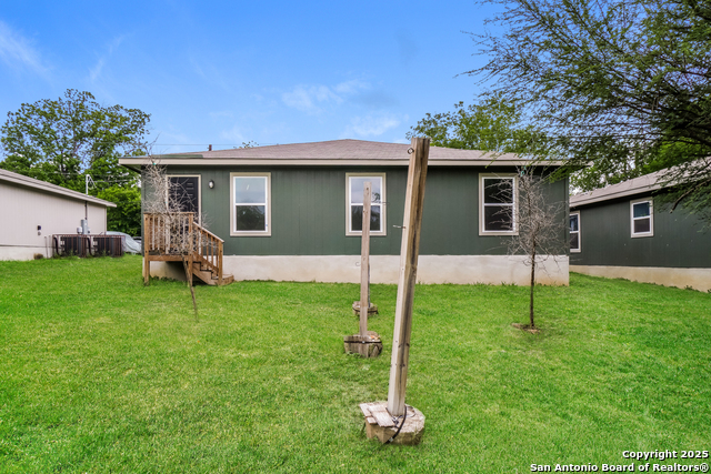 Image 19 of 21 For 2434 Bermuda