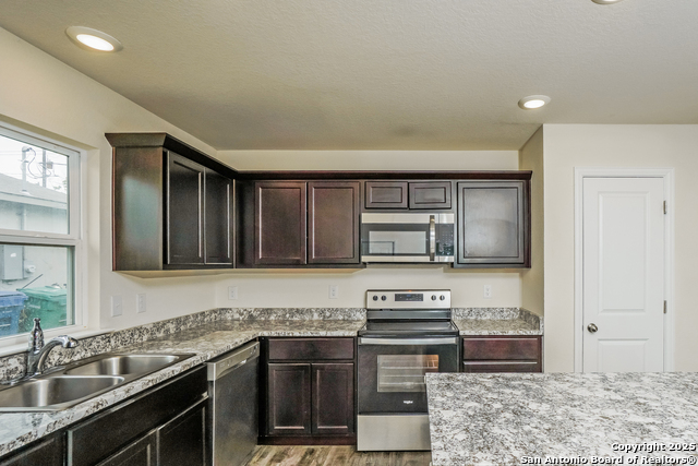 Image 6 of 21 For 2434 Bermuda