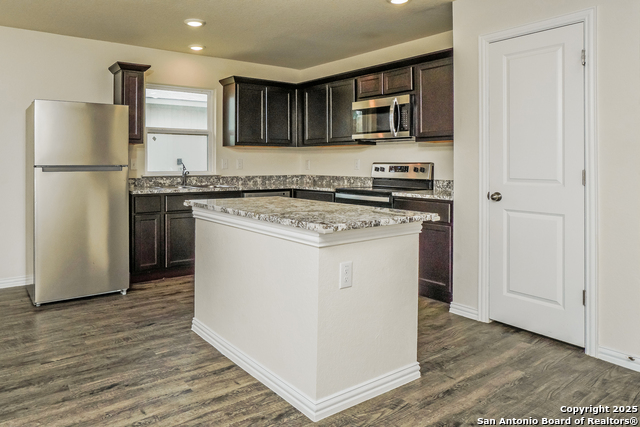 Image 7 of 21 For 2434 Bermuda