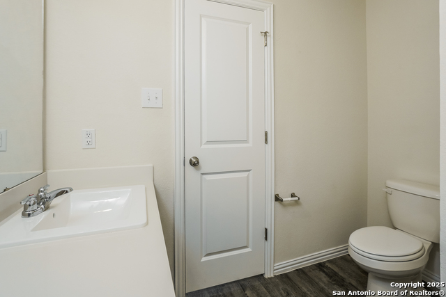 Image 9 of 21 For 2434 Bermuda