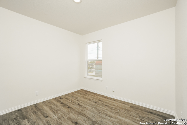 Image 14 of 21 For 2719 Bermuda