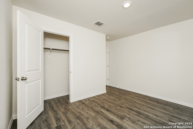 Image 16 of 21 For 2719 Bermuda