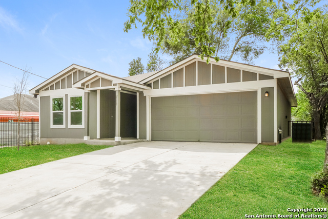 Image 3 of 21 For 2719 Bermuda