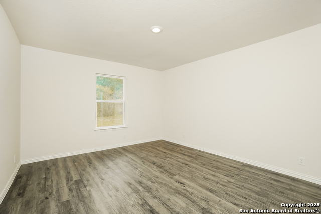 Image 9 of 21 For 2719 Bermuda