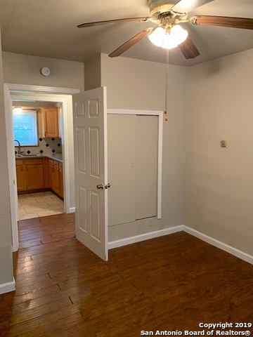 Image 18 of 22 For 427 Lively Dr 1