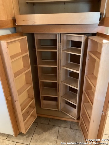 Image 4 of 22 For 427 Lively Dr 1