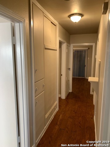 Image 9 of 22 For 427 Lively Dr 1