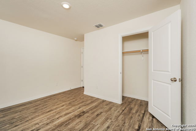 Listing photo id 11 for 237 Corliss