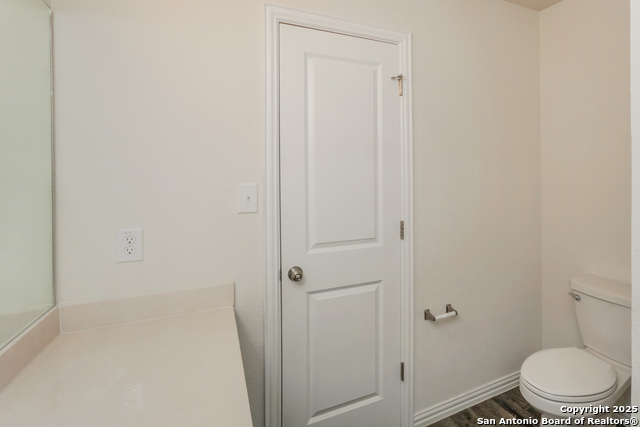 Listing photo id 14 for 237 Corliss