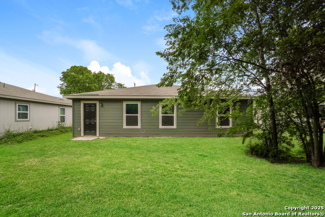 Listing photo id 18 for 237 Corliss