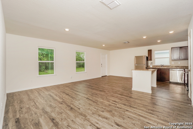 Listing photo id 2 for 237 Corliss