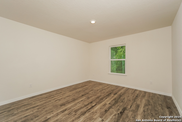 Listing photo id 6 for 237 Corliss