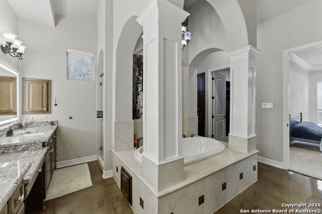 Listing photo id 17 for 2350 Geneseo Oaks