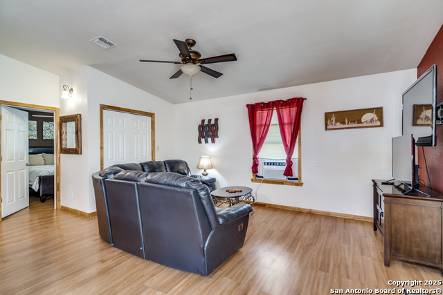 Image 14 of 26 For 1505 Sycamore