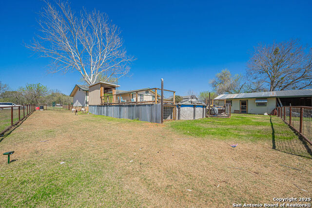Listing photo id 12 for 10544 Macaway