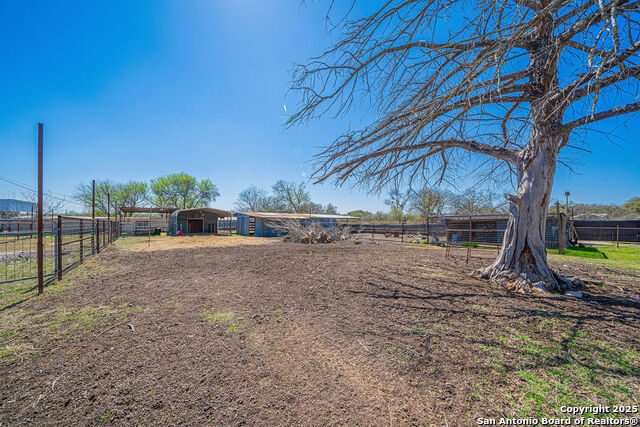 Listing photo id 14 for 10544 Macaway