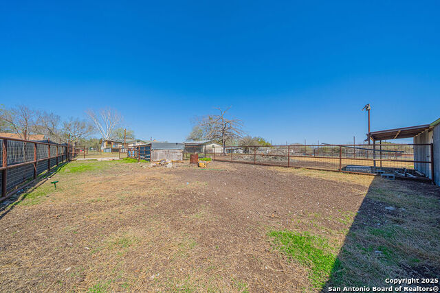 Listing photo id 19 for 10544 Macaway