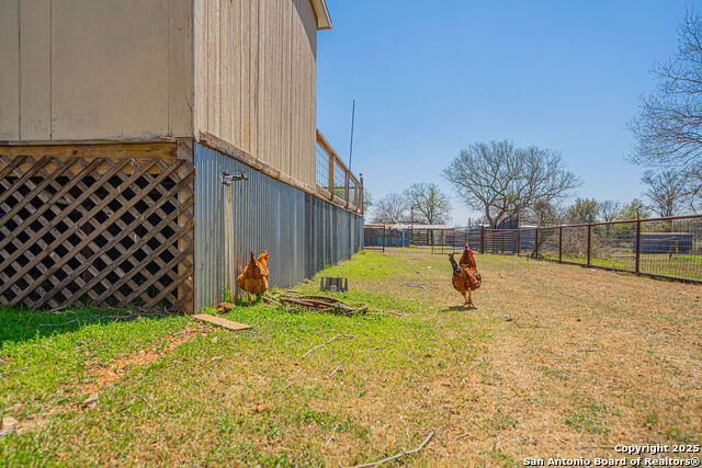 Listing photo id 20 for 10544 Macaway